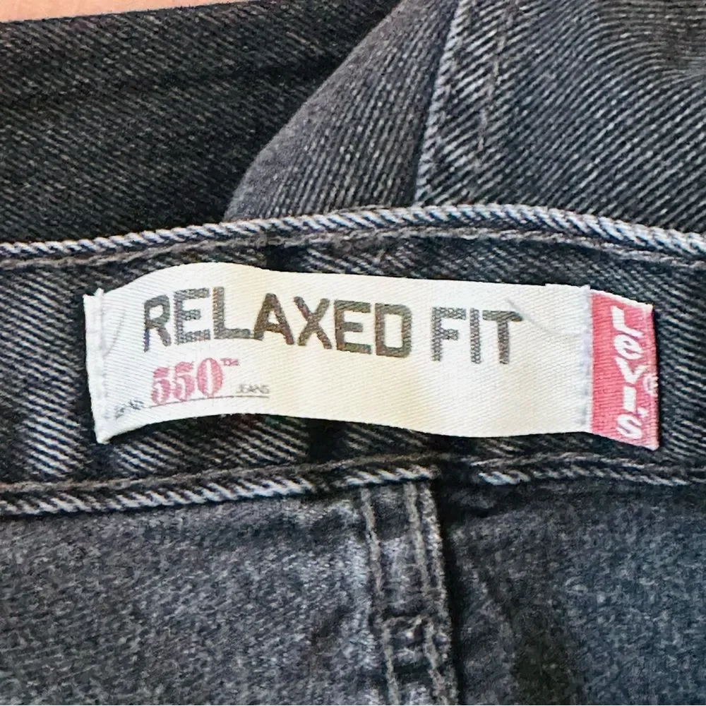 Men's Levi’s Relaxed Fit 550 Black Jeans Sz 42 X 30 - Picture 6 of 7